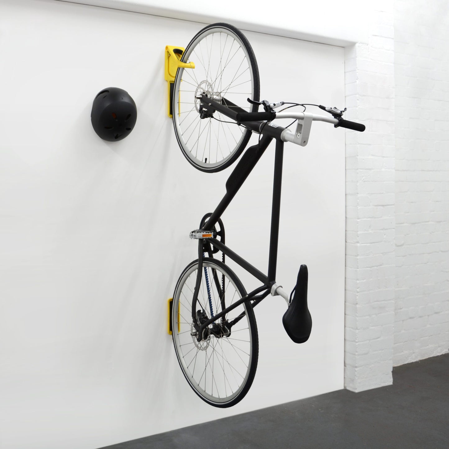 Cycloc Endo Vertical Bicycle Storage Set